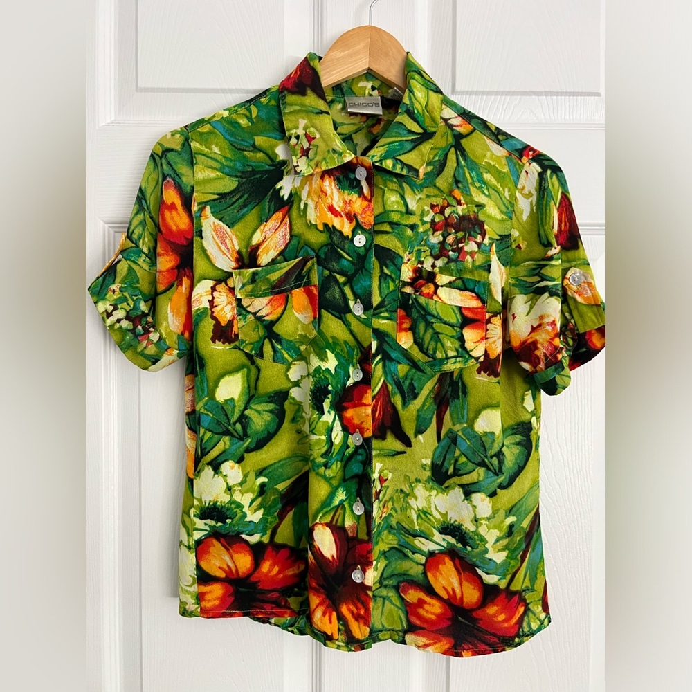Chicos Womens Multicolor greenery 100% Rayon Short Sleeve Button-Up Shirt Size 0